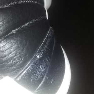 Jordan play off 12 lows